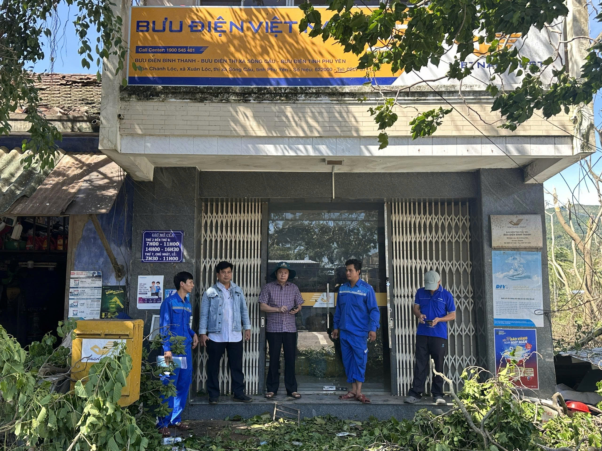 VNPT Đắk Lắk tăng cường và tập trung khôi phục thông tin liên lạc sau bão Kalmaegi